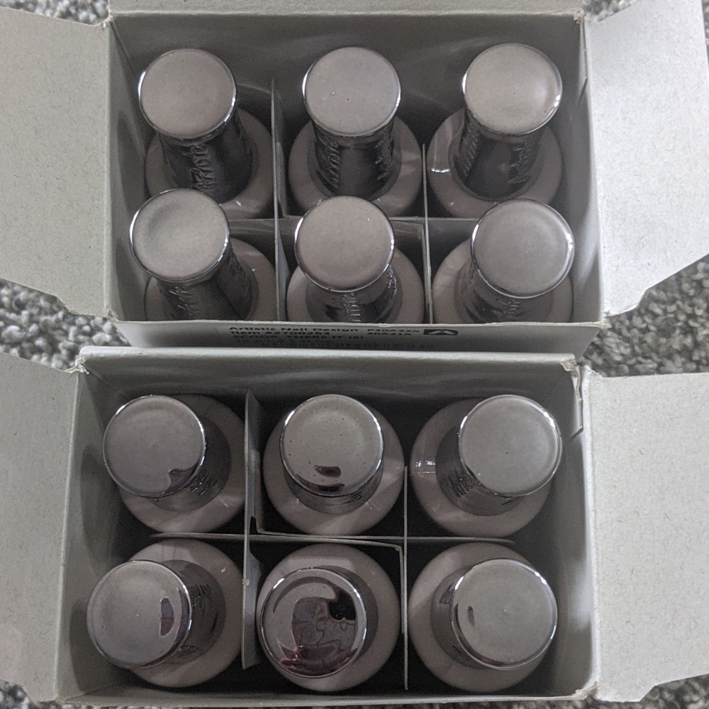 -  2 full size Artistic gel nail colour